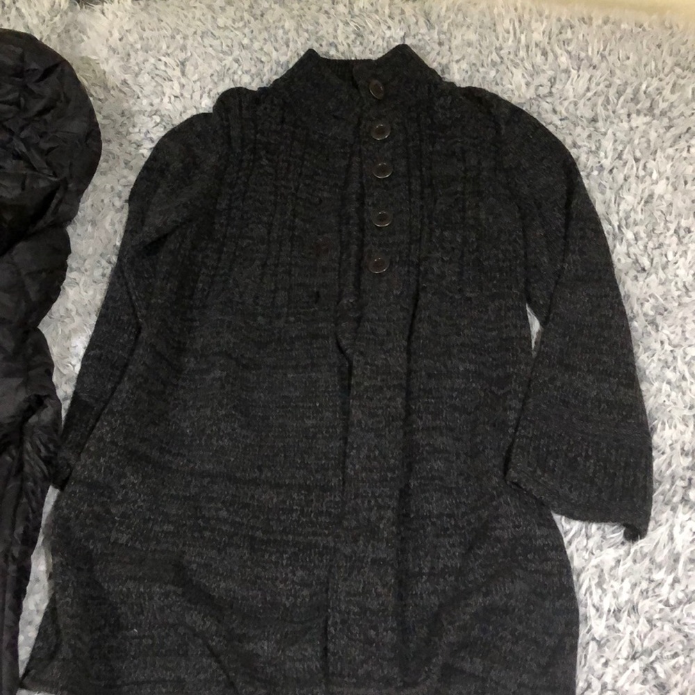 Black/grey sweater